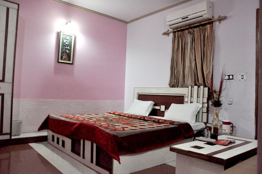 Hotel Red Inn Agra  Chambre photo
